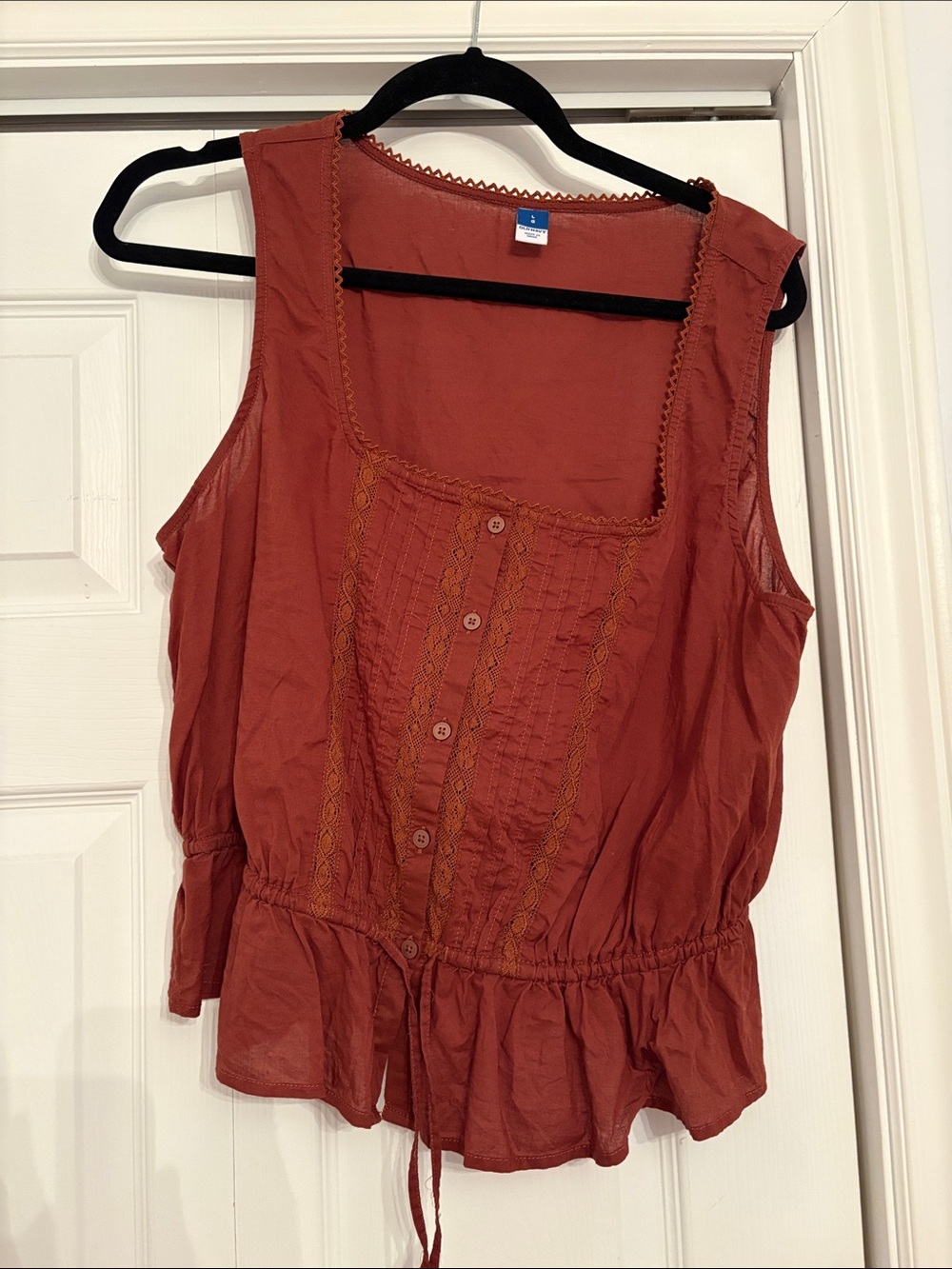 Old Navy Rust Red Sleeveless Button-Front Peplum Blouse